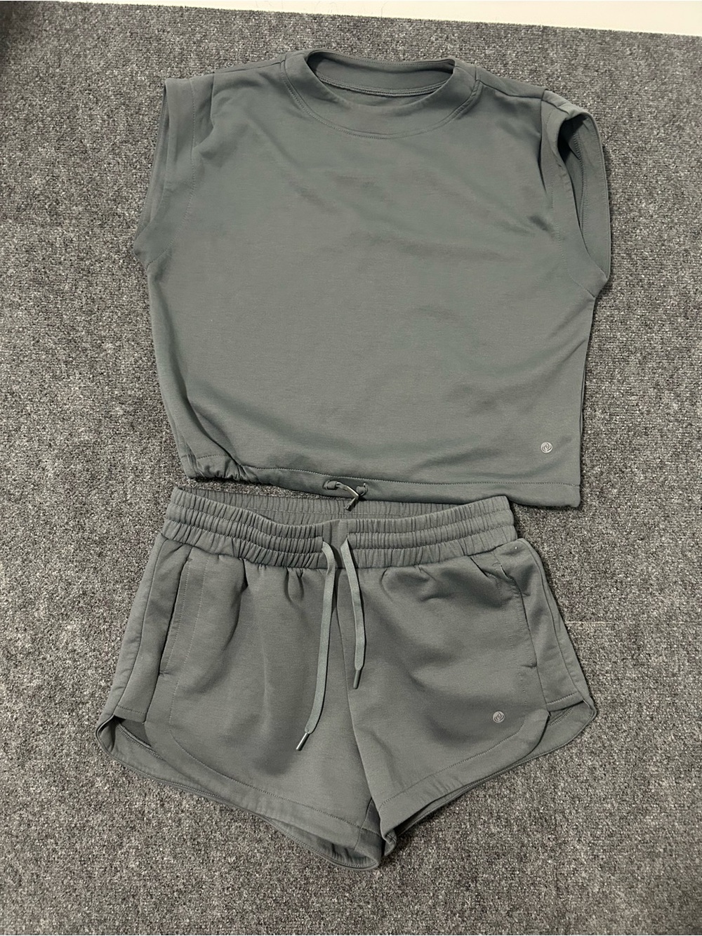 apana Women's Drawstring Lounge Shorts Sz L and Top Sz S. Gray/Green